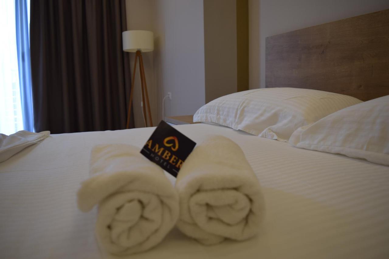 Amber Hotel Albania Спиле Екстериор снимка