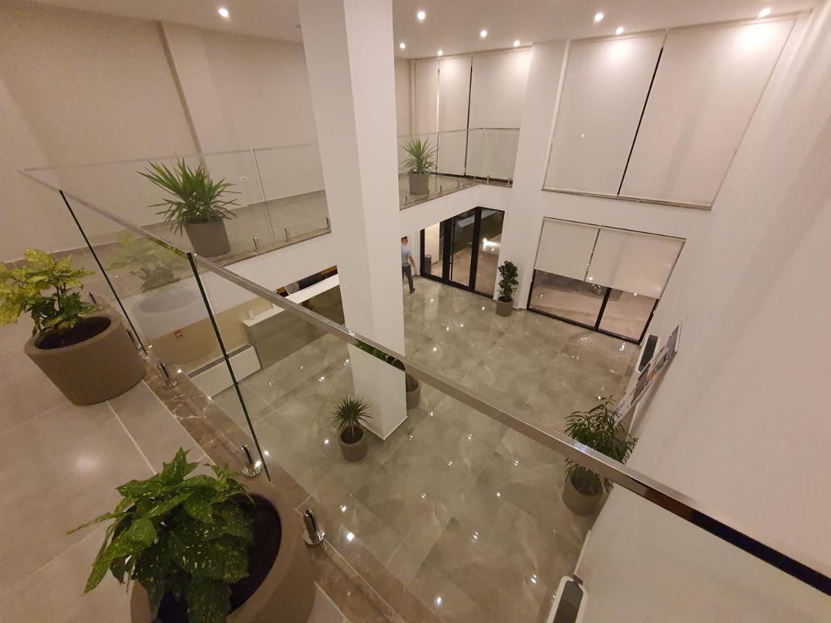 Amber Hotel Albania Спиле Екстериор снимка