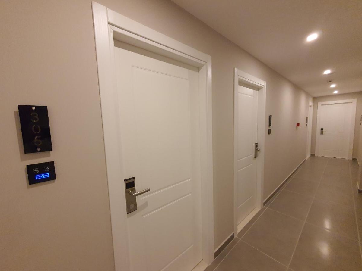 Amber Hotel Albania Спиле Екстериор снимка