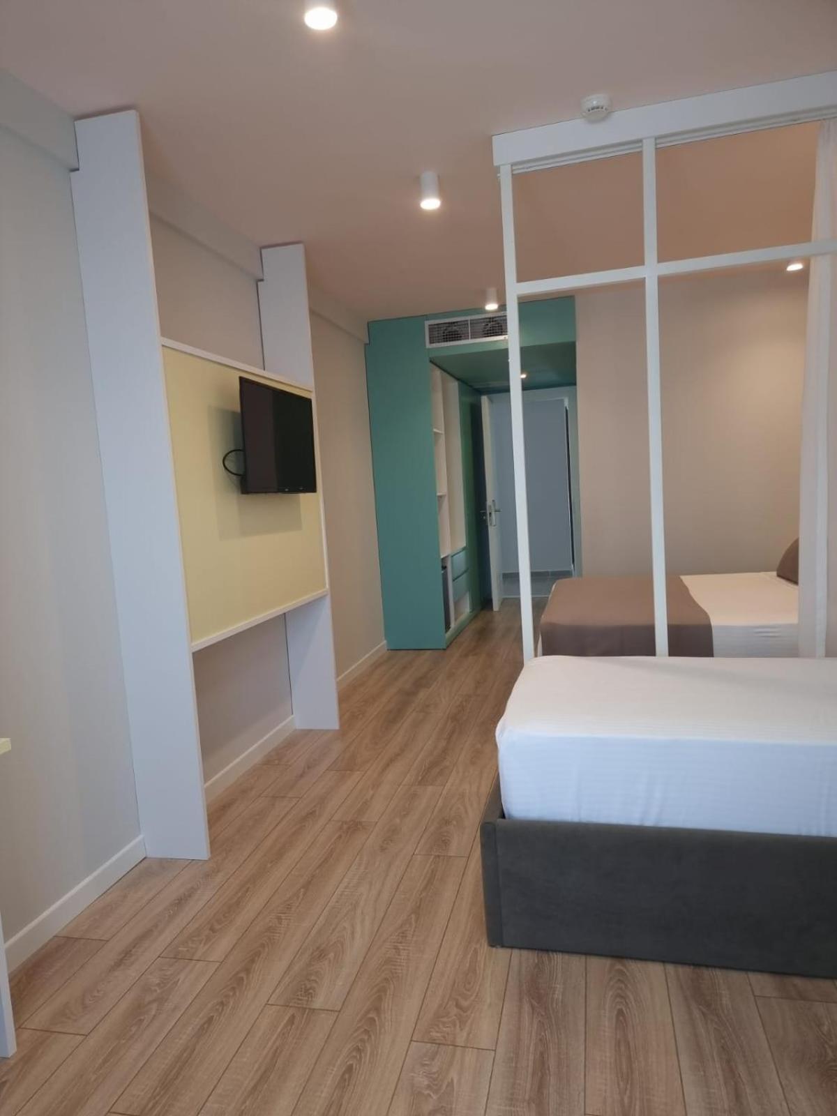Amber Hotel Albania Спиле Екстериор снимка