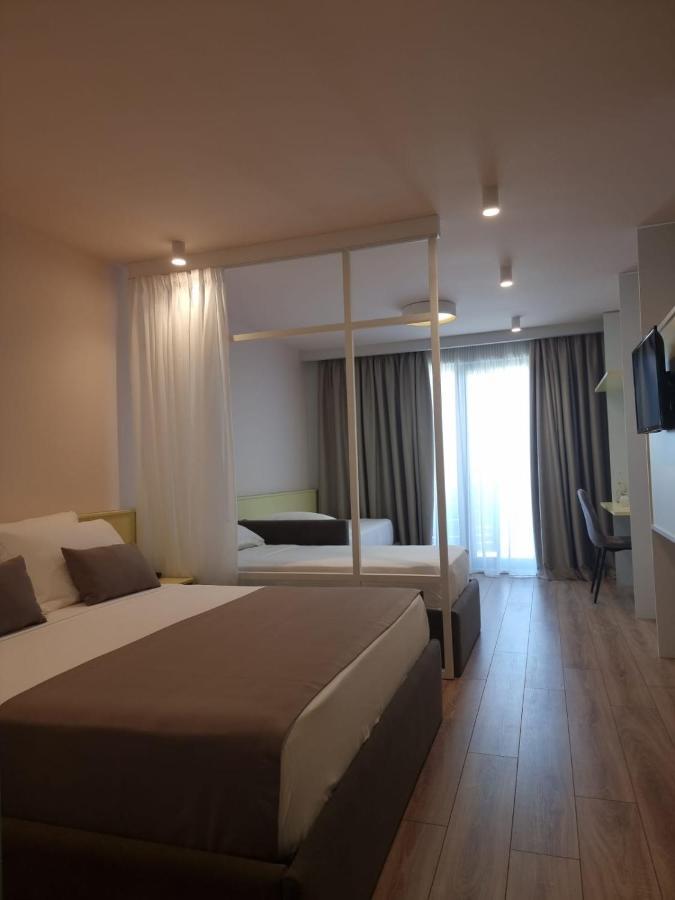 Amber Hotel Albania Спиле Екстериор снимка