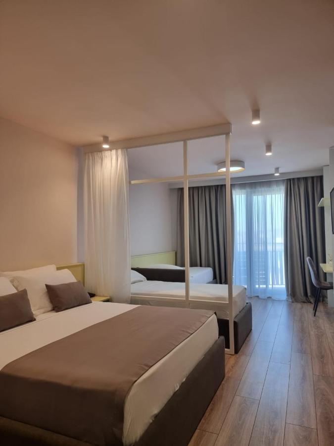Amber Hotel Albania Спиле Екстериор снимка