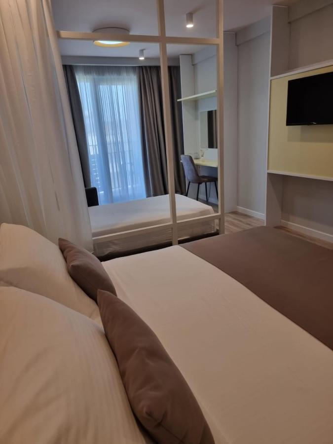 Amber Hotel Albania Спиле Екстериор снимка
