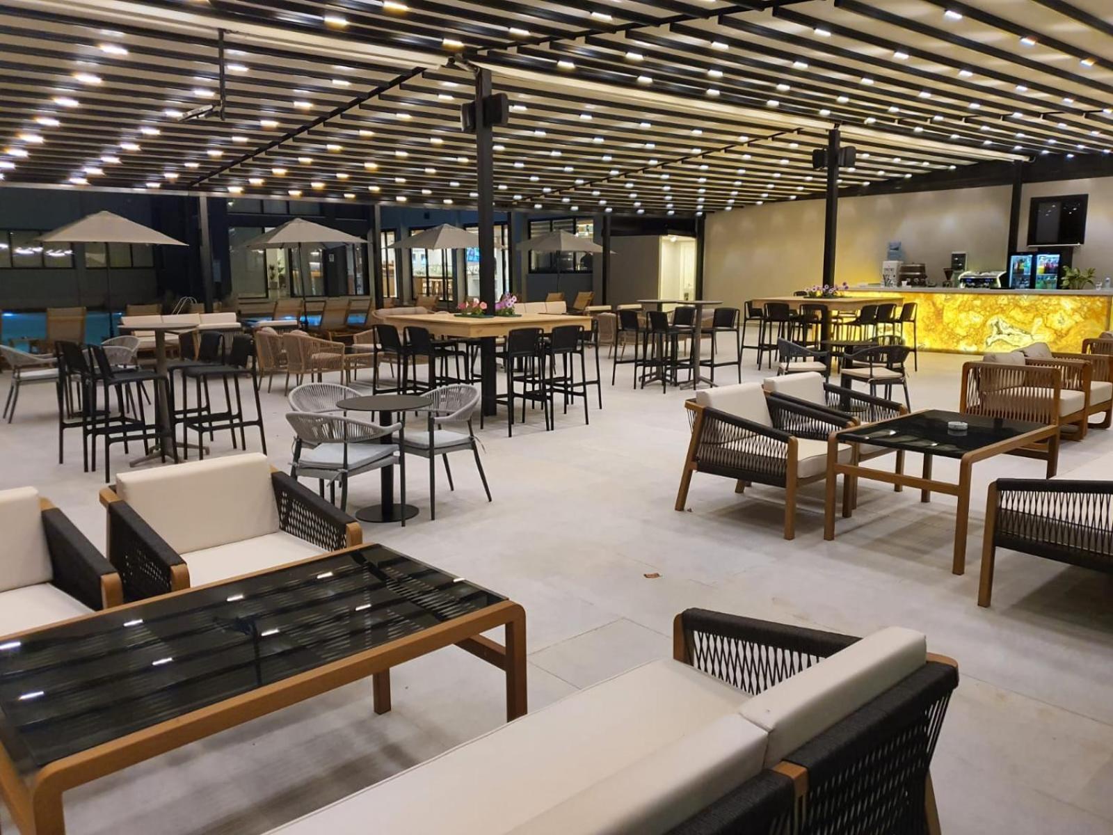 Amber Hotel Albania Спиле Екстериор снимка