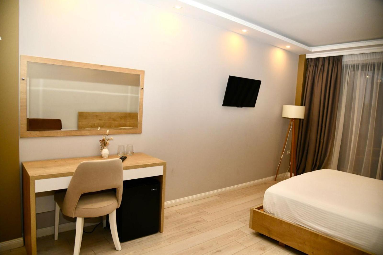 Amber Hotel Albania Спиле Екстериор снимка